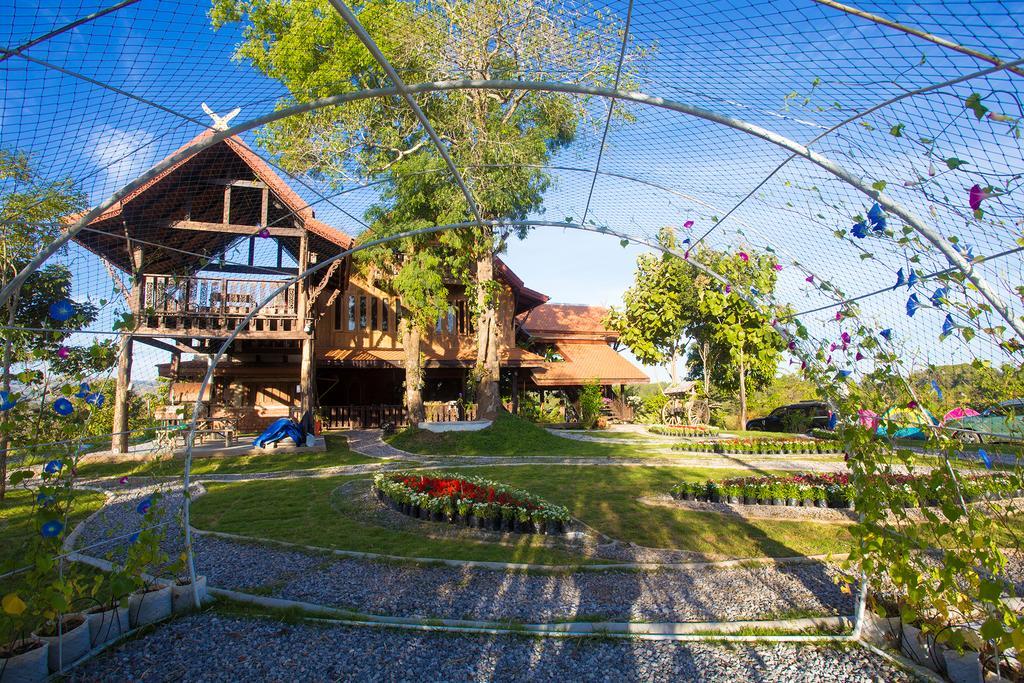 Uncle Tom'S Cabin At Khaokho Кхао-Кхо Экстерьер фото